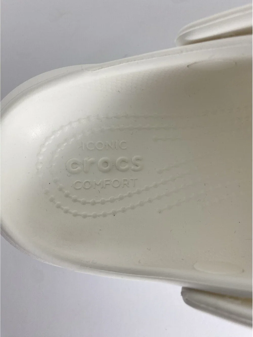Crocs Classic Platform Clogs Women’s 9 Men’s 7 White Chunky Shoes